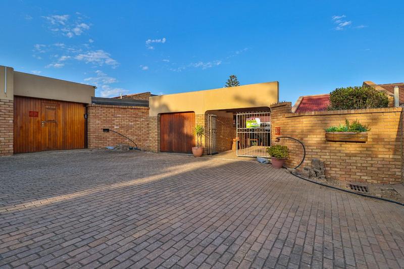 3 Bedroom Property for Sale in Linkside Western Cape